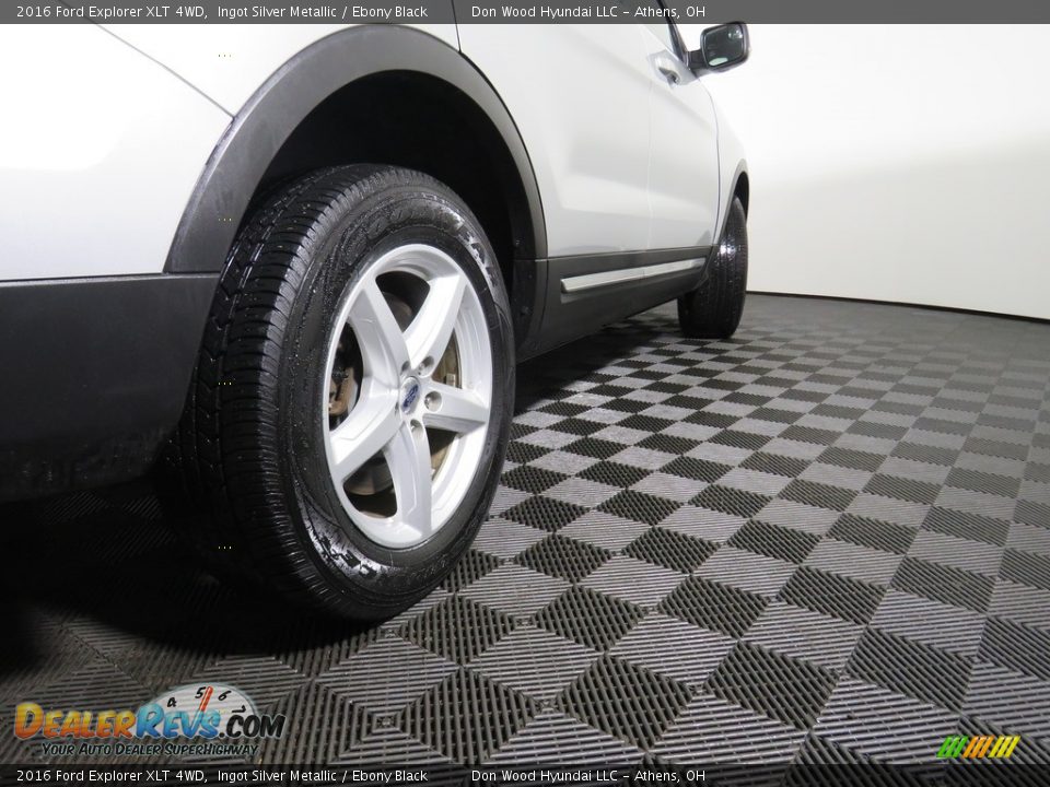 2016 Ford Explorer XLT 4WD Ingot Silver Metallic / Ebony Black Photo #10