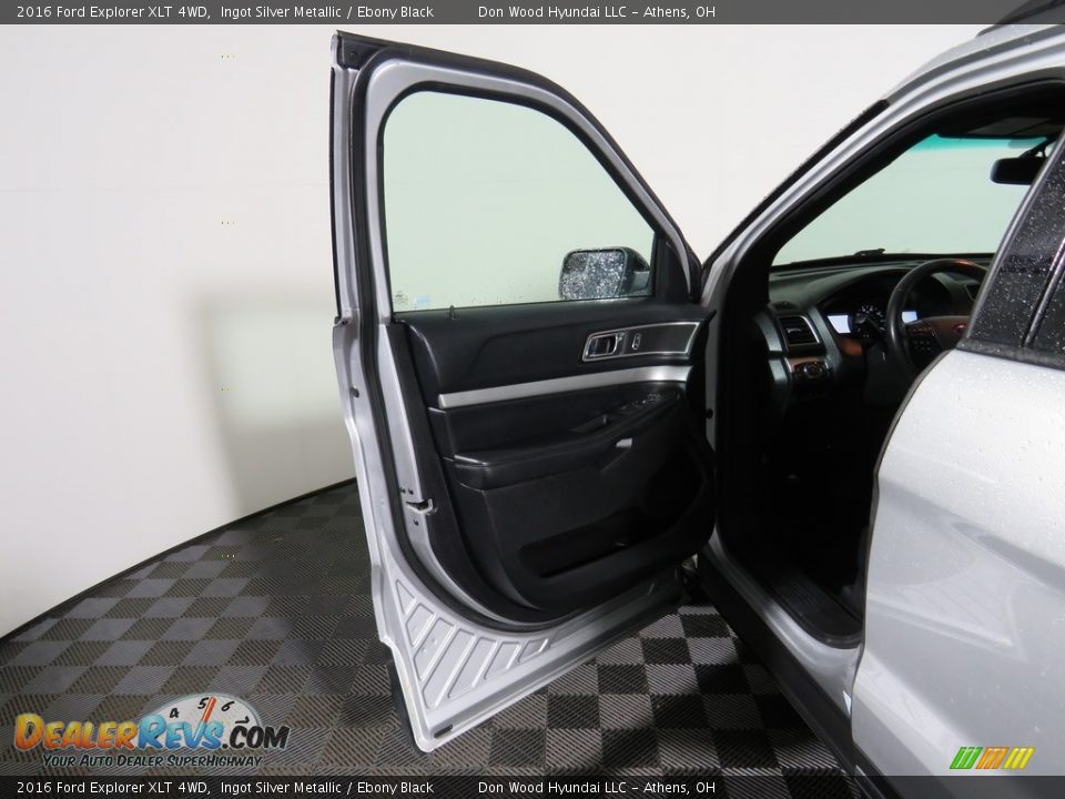 2016 Ford Explorer XLT 4WD Ingot Silver Metallic / Ebony Black Photo #12