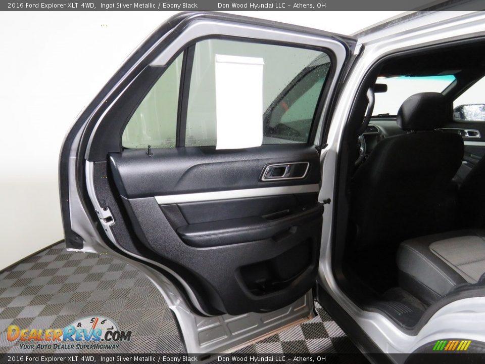 2016 Ford Explorer XLT 4WD Ingot Silver Metallic / Ebony Black Photo #14