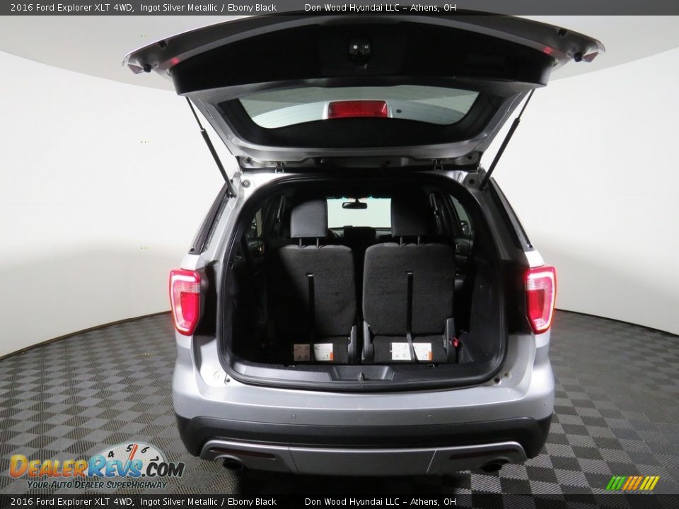 2016 Ford Explorer XLT 4WD Ingot Silver Metallic / Ebony Black Photo #17