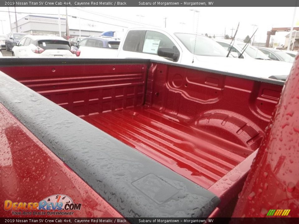 2019 Nissan Titan SV Crew Cab 4x4 Cayenne Red Metallic / Black Photo #13