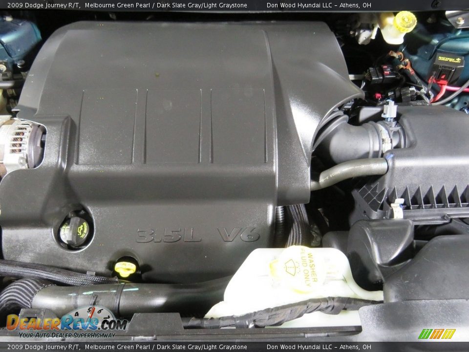 2009 Dodge Journey R/T Melbourne Green Pearl / Dark Slate Gray/Light Graystone Photo #8