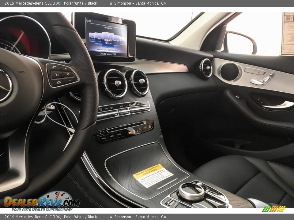 2019 Mercedes-Benz GLC 300 Polar White / Black Photo #6