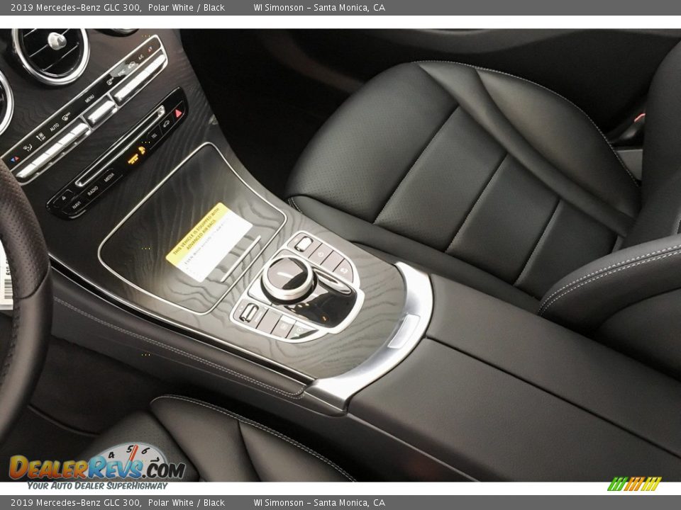 2019 Mercedes-Benz GLC 300 Polar White / Black Photo #7
