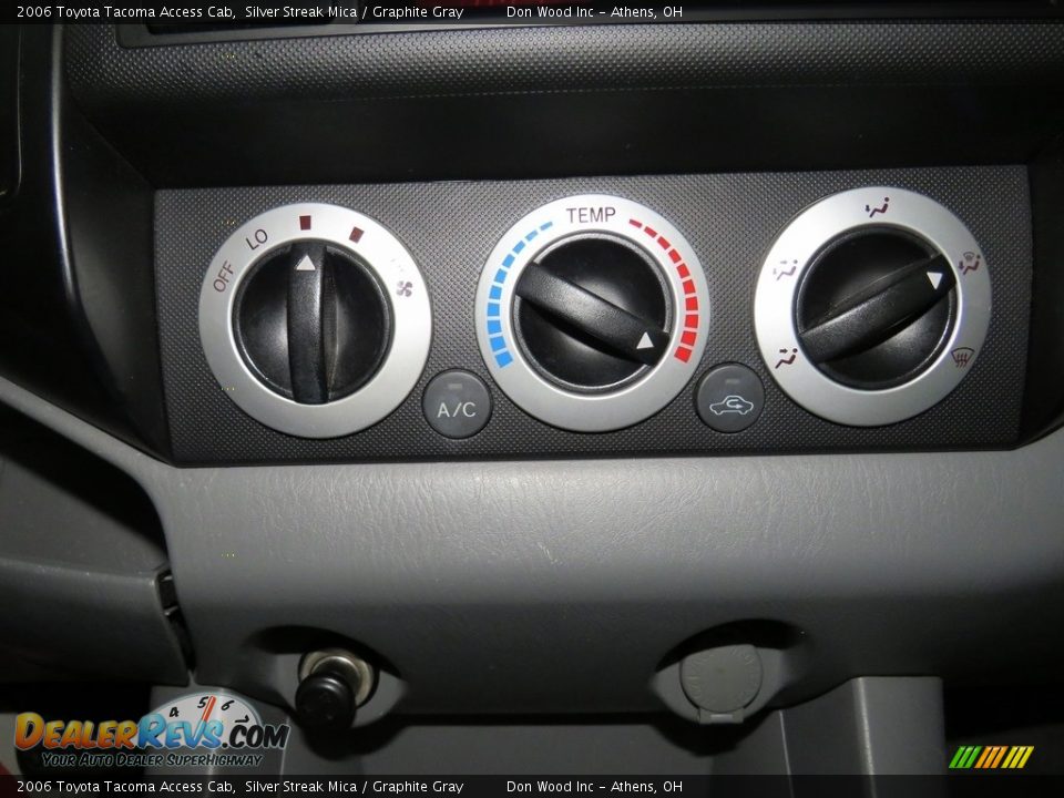 2006 Toyota Tacoma Access Cab Silver Streak Mica / Graphite Gray Photo #18