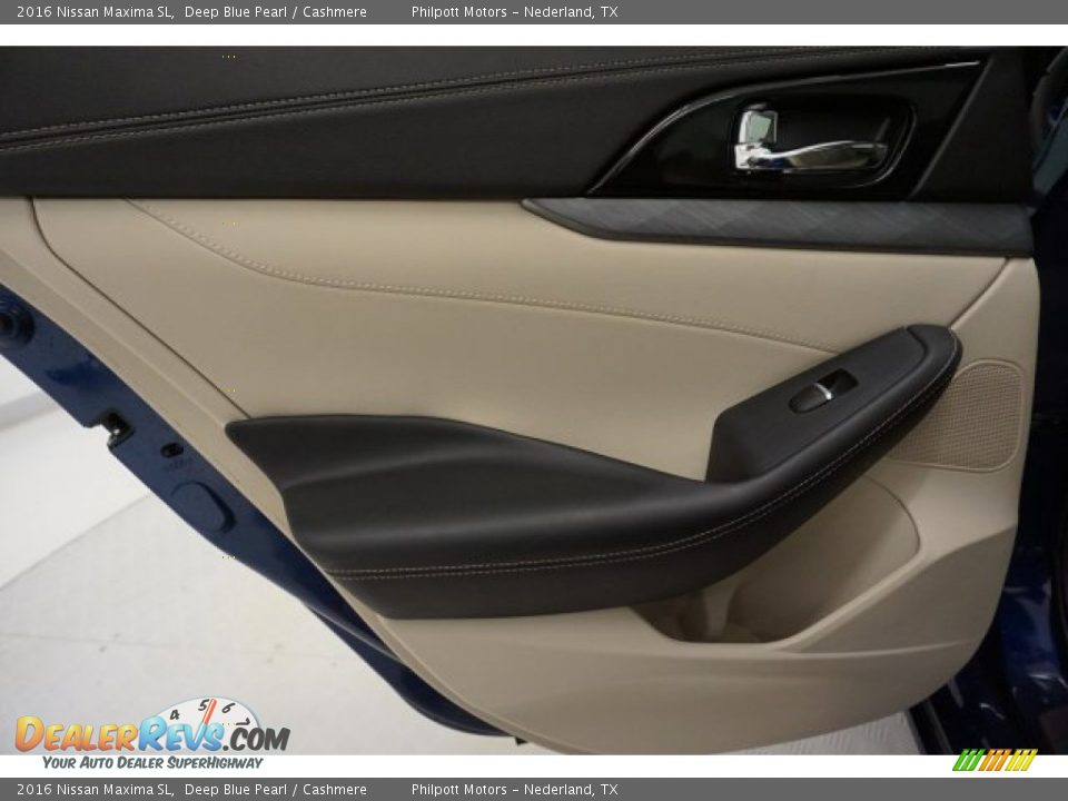 2016 Nissan Maxima SL Deep Blue Pearl / Cashmere Photo #26