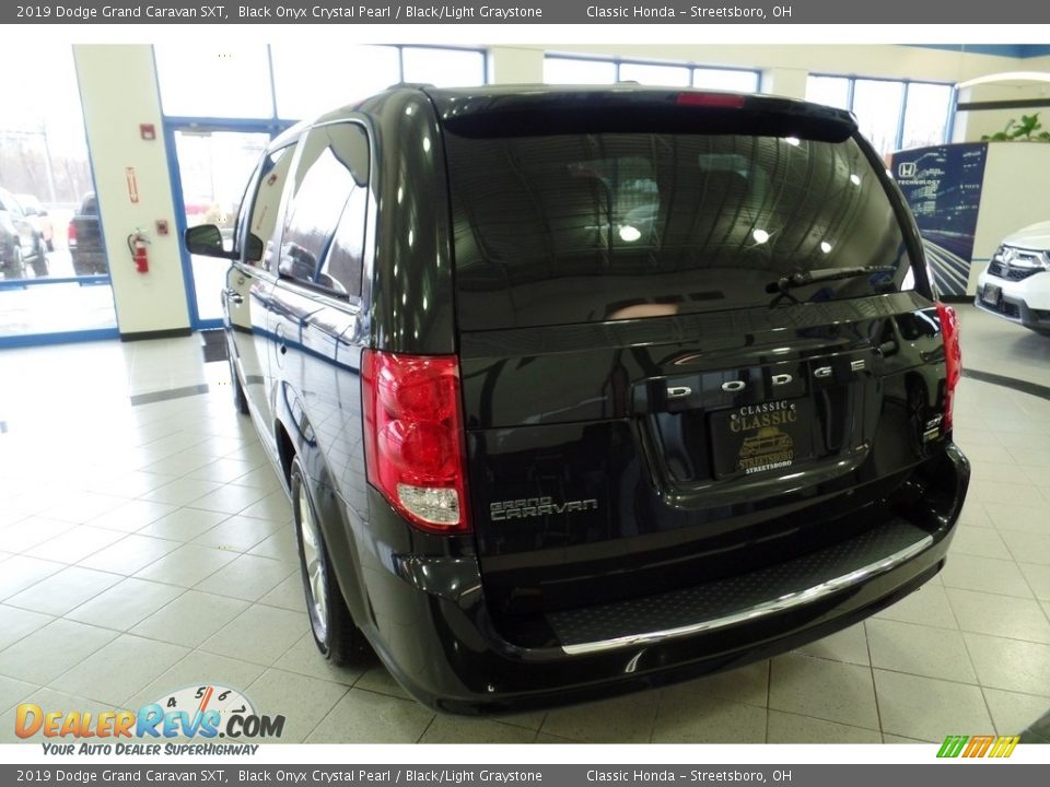 2019 Dodge Grand Caravan SXT Black Onyx Crystal Pearl / Black/Light Graystone Photo #3