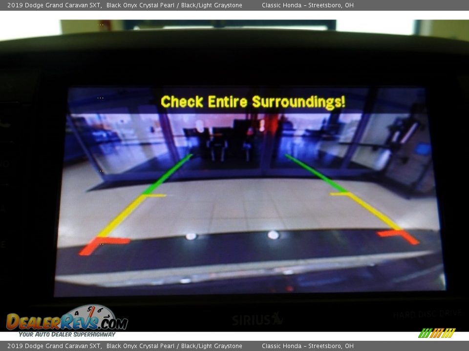2019 Dodge Grand Caravan SXT Black Onyx Crystal Pearl / Black/Light Graystone Photo #24