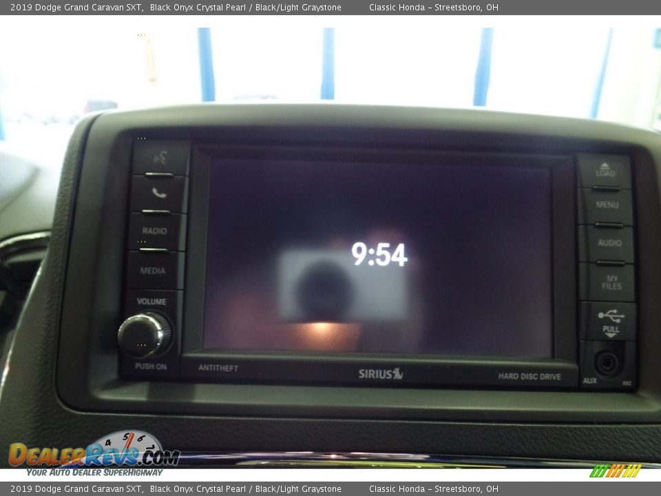 2019 Dodge Grand Caravan SXT Black Onyx Crystal Pearl / Black/Light Graystone Photo #25