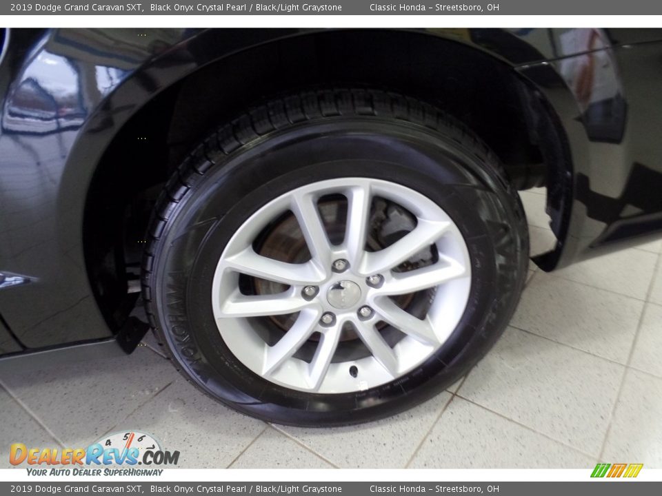 2019 Dodge Grand Caravan SXT Black Onyx Crystal Pearl / Black/Light Graystone Photo #36