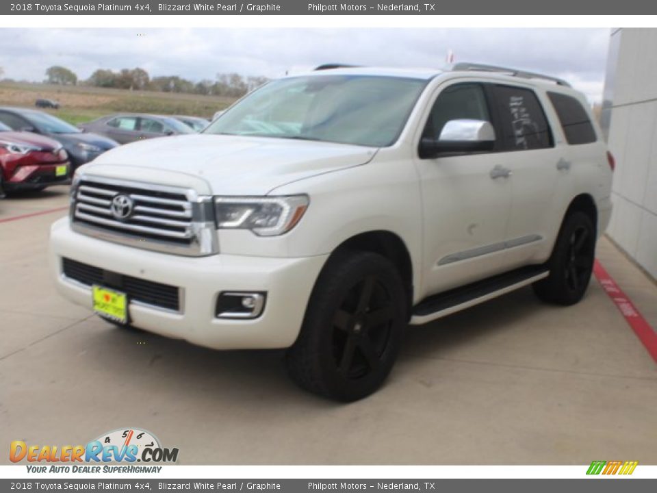 2018 Toyota Sequoia Platinum 4x4 Blizzard White Pearl / Graphite Photo #4
