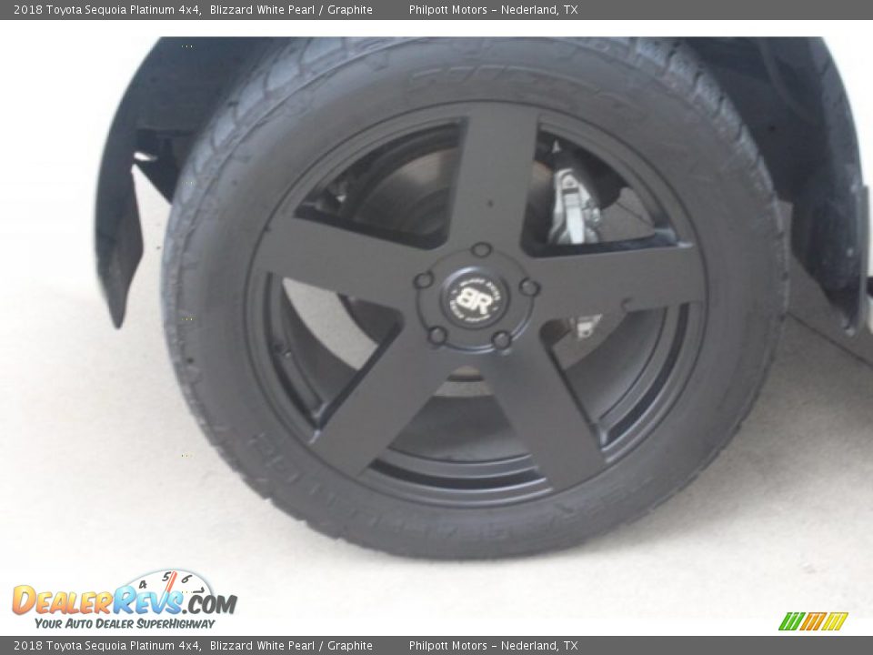 2018 Toyota Sequoia Platinum 4x4 Blizzard White Pearl / Graphite Photo #5