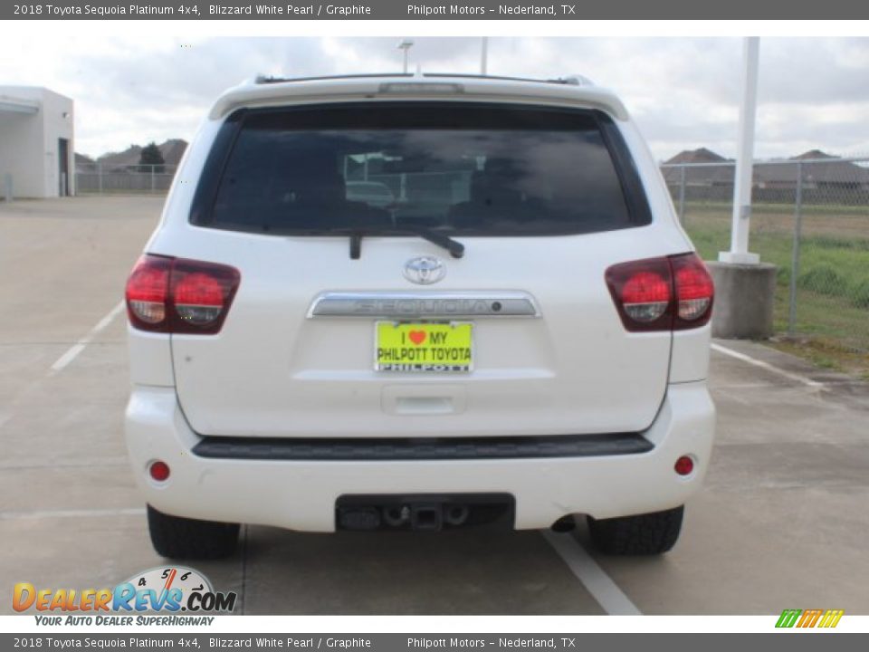 2018 Toyota Sequoia Platinum 4x4 Blizzard White Pearl / Graphite Photo #7