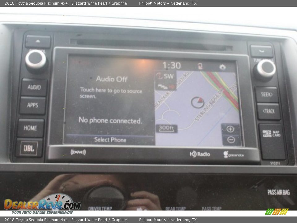 2018 Toyota Sequoia Platinum 4x4 Blizzard White Pearl / Graphite Photo #11