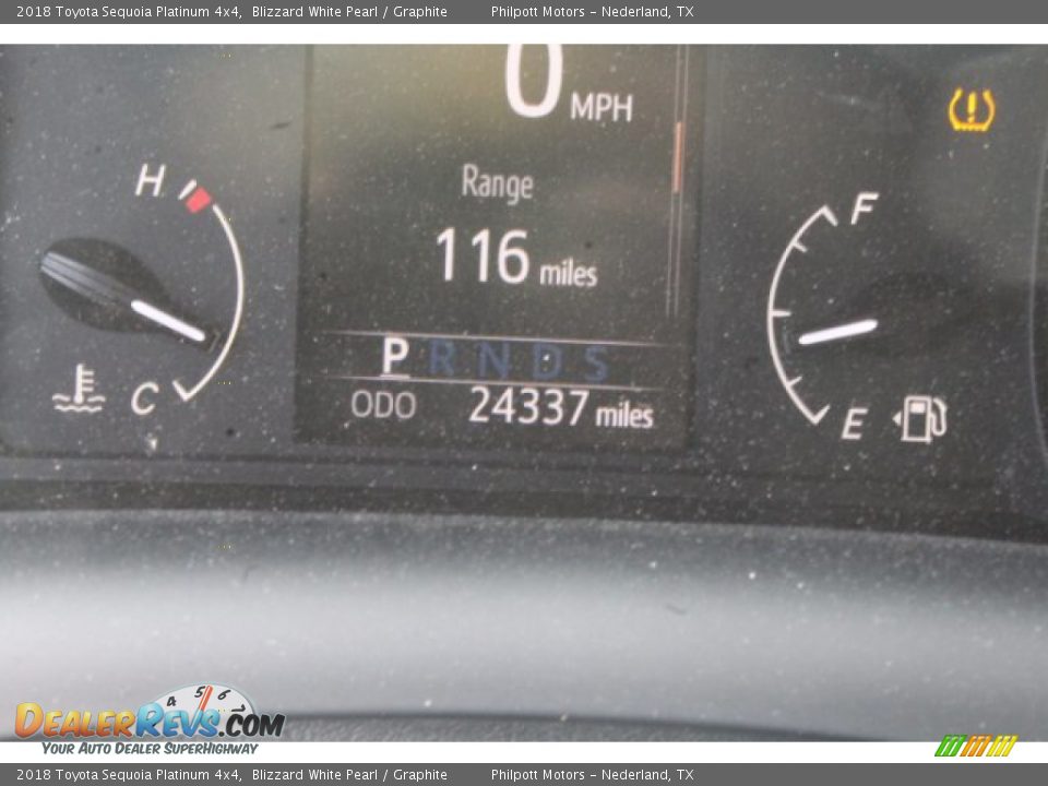 2018 Toyota Sequoia Platinum 4x4 Blizzard White Pearl / Graphite Photo #27