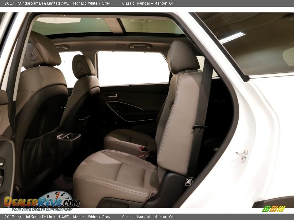 2017 Hyundai Santa Fe Limited AWD Monaco White / Gray Photo #17