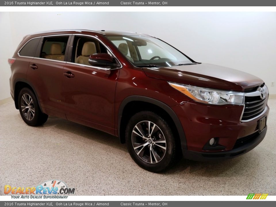 2016 Toyota Highlander XLE Ooh La La Rouge Mica / Almond Photo #1