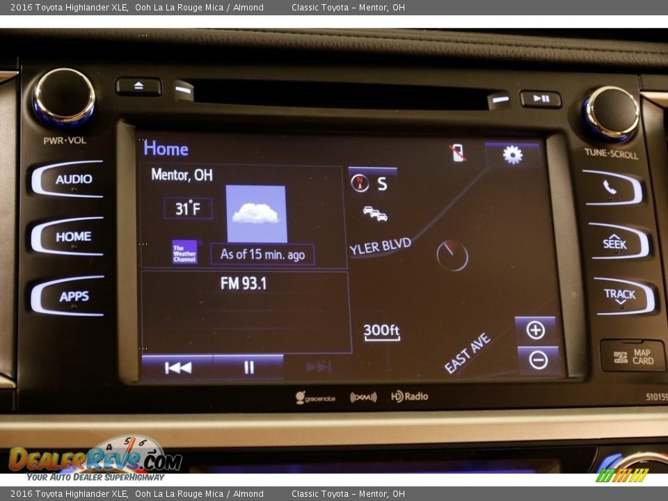 2016 Toyota Highlander XLE Ooh La La Rouge Mica / Almond Photo #10