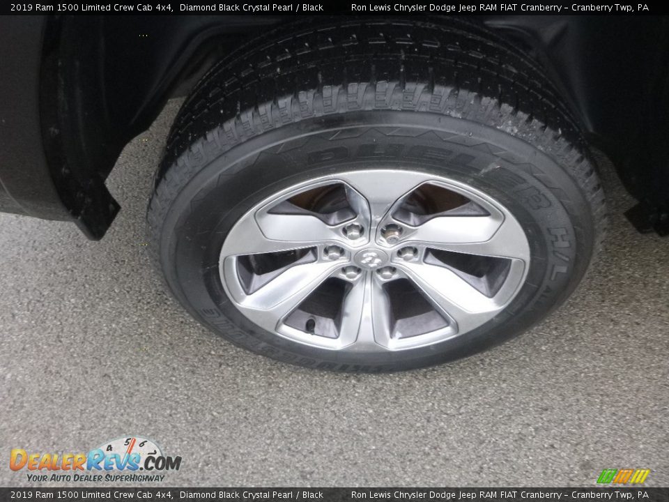 2019 Ram 1500 Limited Crew Cab 4x4 Diamond Black Crystal Pearl / Black Photo #9