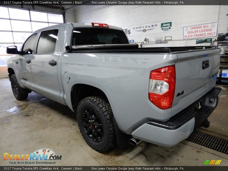 2017 Toyota Tundra SR5 CrewMax 4x4 Cement / Black Photo #3