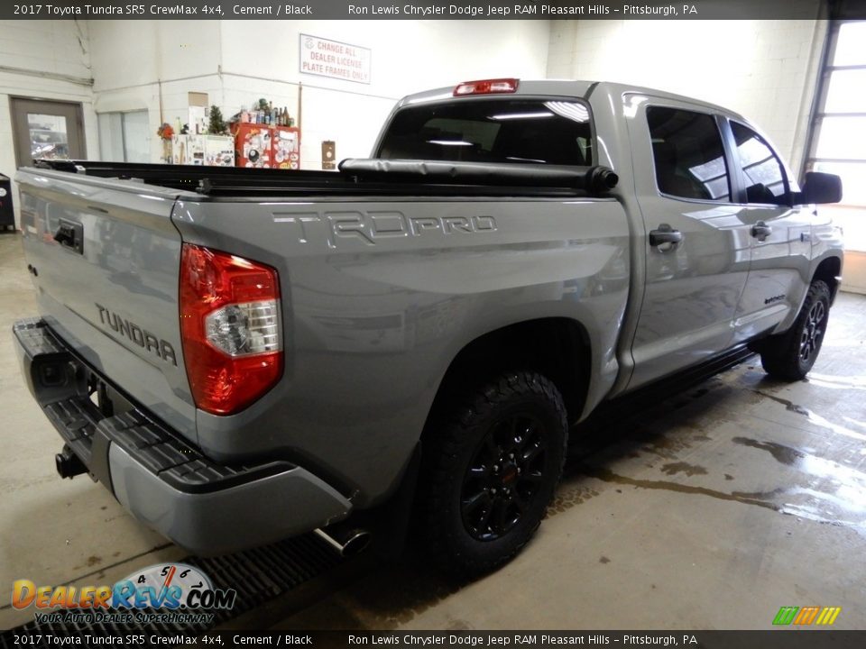 2017 Toyota Tundra SR5 CrewMax 4x4 Cement / Black Photo #6