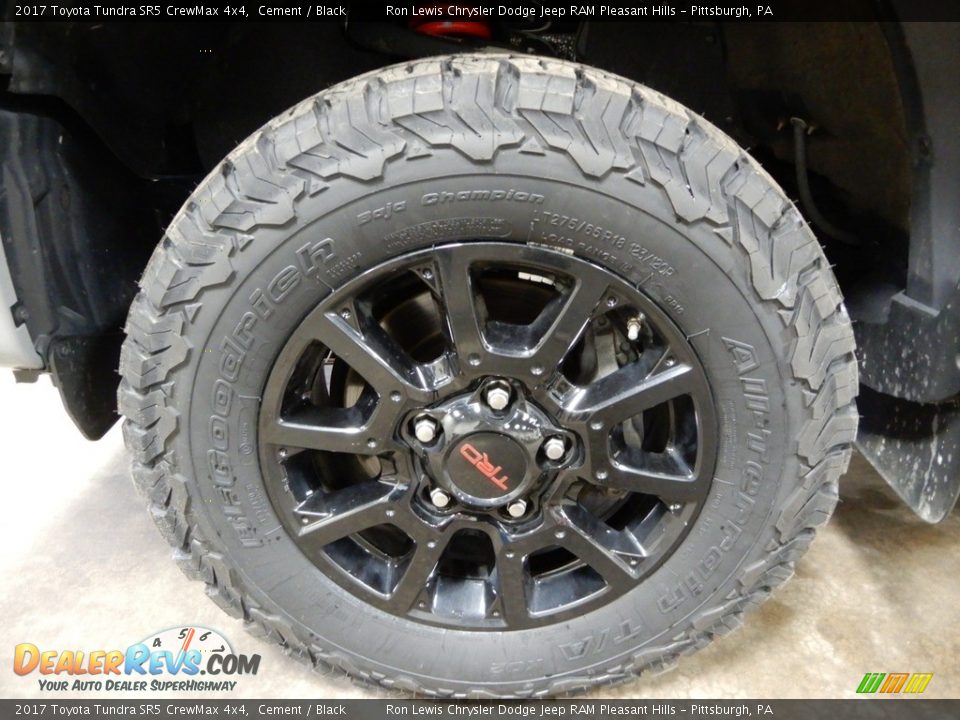 2017 Toyota Tundra SR5 CrewMax 4x4 Cement / Black Photo #9