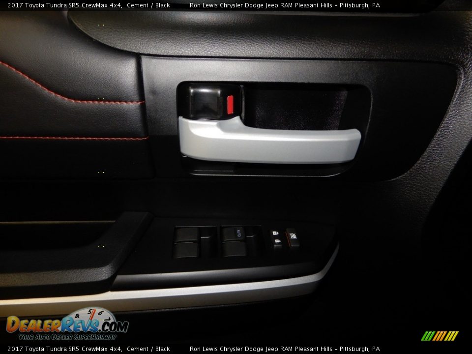 2017 Toyota Tundra SR5 CrewMax 4x4 Cement / Black Photo #14