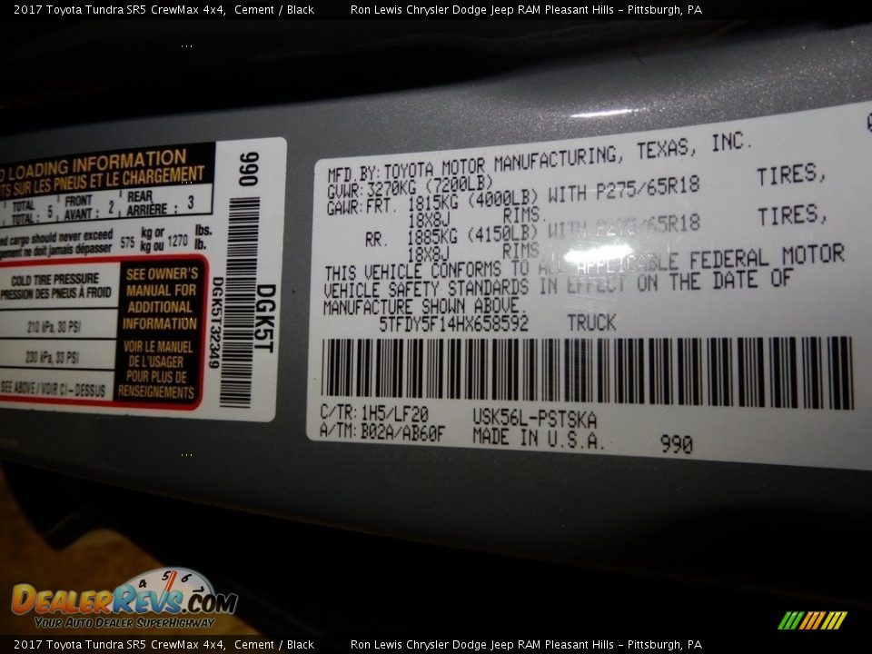 2017 Toyota Tundra SR5 CrewMax 4x4 Cement / Black Photo #15