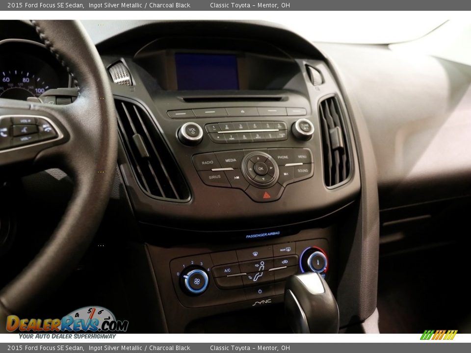 2015 Ford Focus SE Sedan Ingot Silver Metallic / Charcoal Black Photo #10