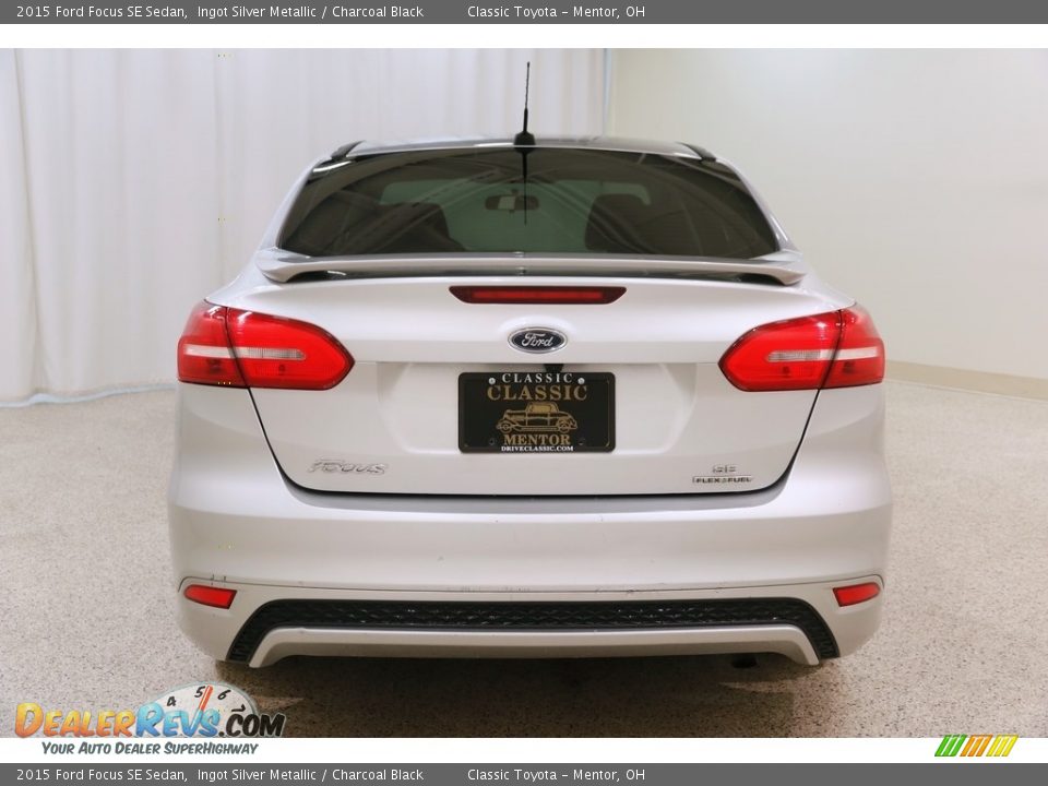 2015 Ford Focus SE Sedan Ingot Silver Metallic / Charcoal Black Photo #17