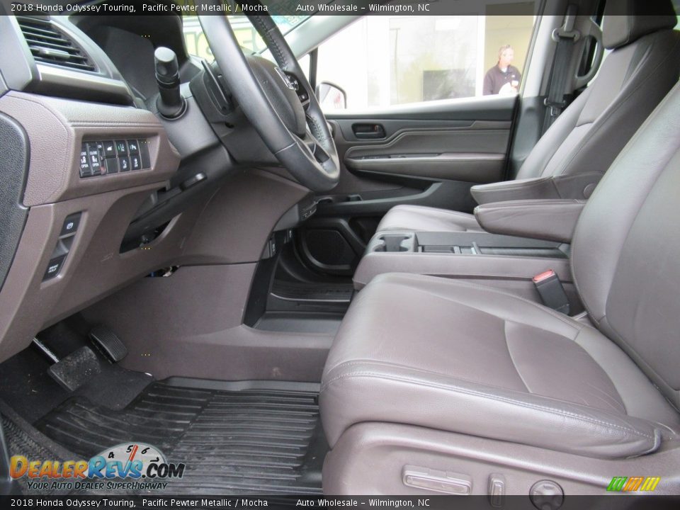 2018 Honda Odyssey Touring Pacific Pewter Metallic / Mocha Photo #9