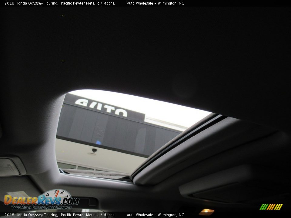 2018 Honda Odyssey Touring Pacific Pewter Metallic / Mocha Photo #13