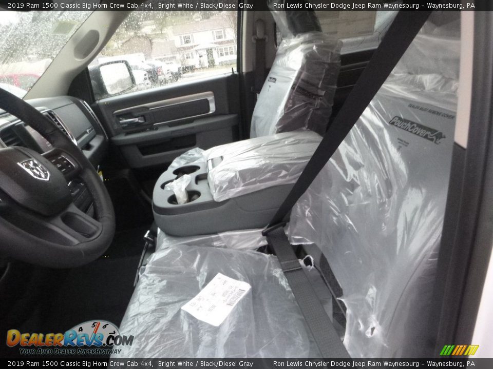 2019 Ram 1500 Classic Big Horn Crew Cab 4x4 Bright White / Black/Diesel Gray Photo #15