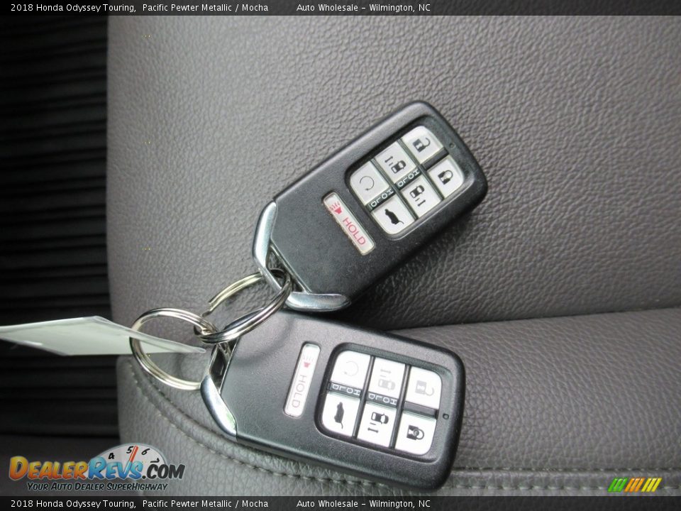 2018 Honda Odyssey Touring Pacific Pewter Metallic / Mocha Photo #20