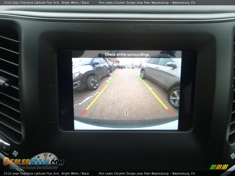 2019 Jeep Cherokee Latitude Plus 4x4 Bright White / Black Photo #17