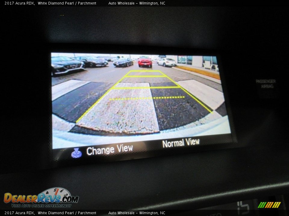 2017 Acura RDX White Diamond Pearl / Parchment Photo #17