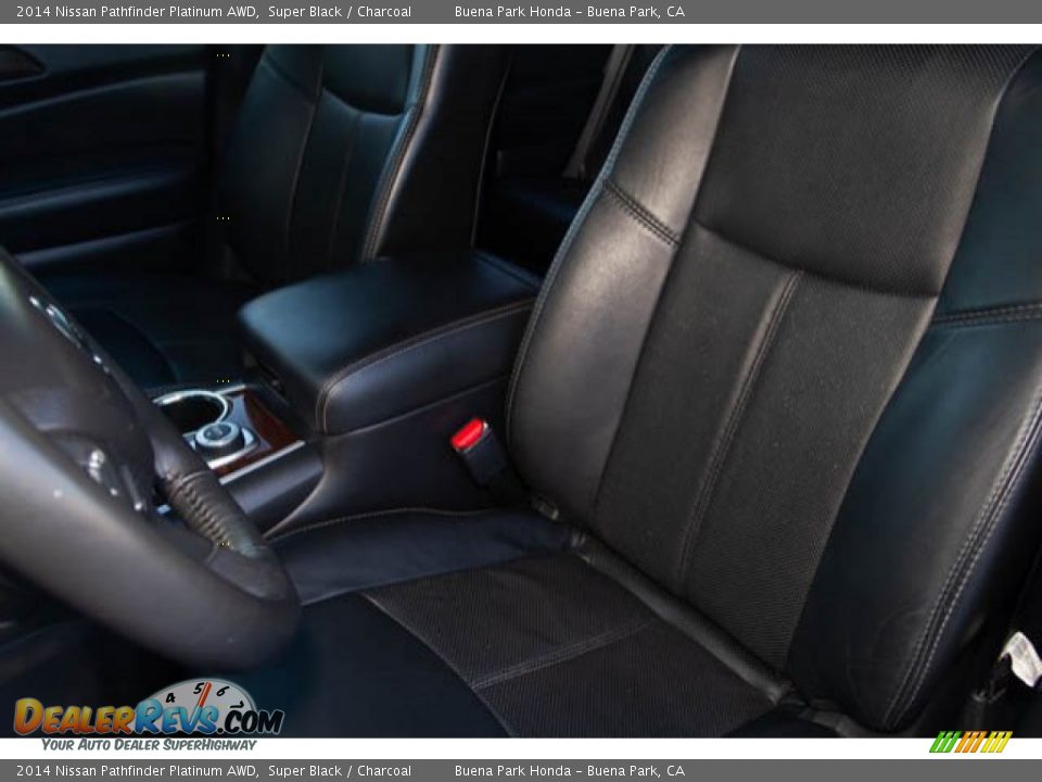 2014 Nissan Pathfinder Platinum AWD Super Black / Charcoal Photo #16