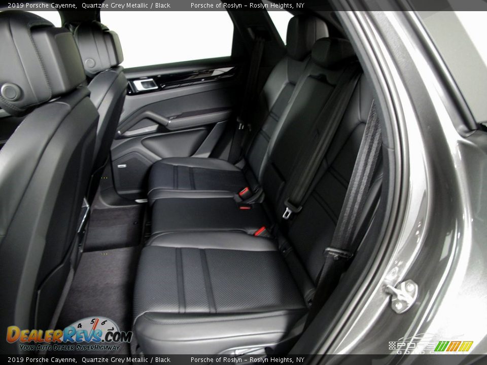 2019 Porsche Cayenne Quartzite Grey Metallic / Black Photo #19
