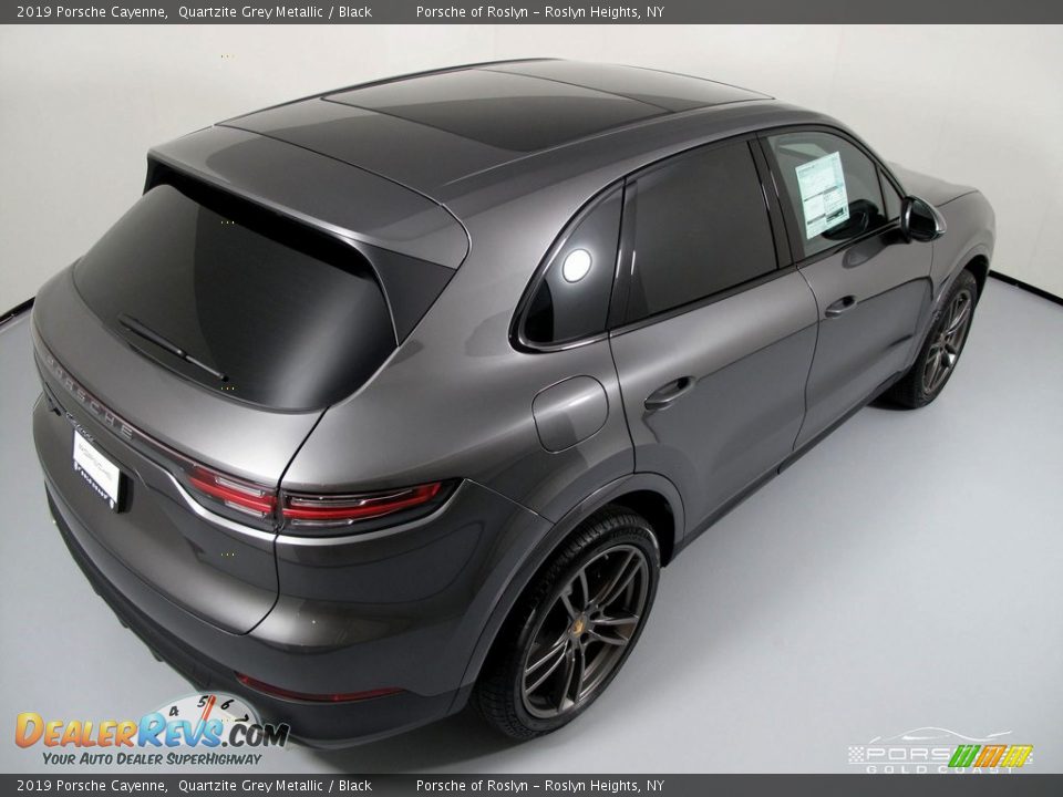 2019 Porsche Cayenne Quartzite Grey Metallic / Black Photo #22