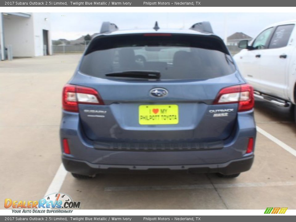 2017 Subaru Outback 2.5i Limited Twilight Blue Metallic / Warm Ivory Photo #7
