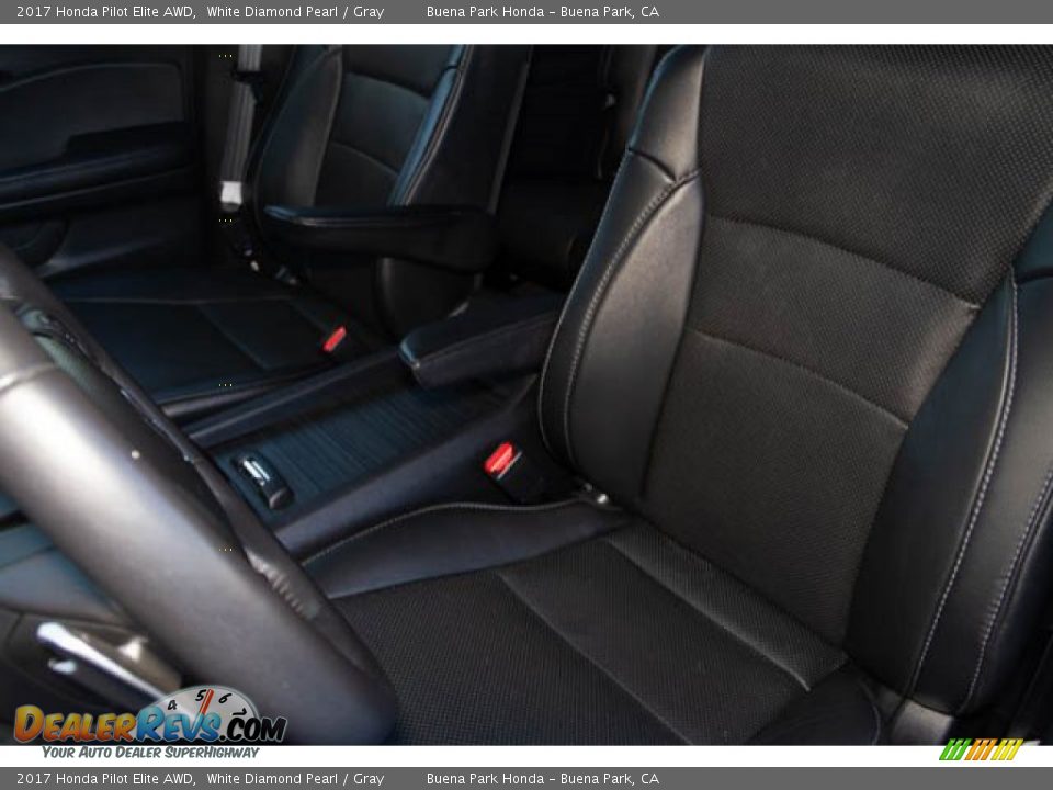 2017 Honda Pilot Elite AWD White Diamond Pearl / Gray Photo #16