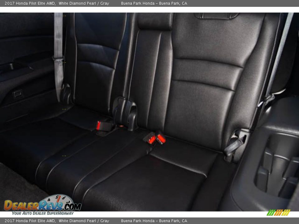 2017 Honda Pilot Elite AWD White Diamond Pearl / Gray Photo #19