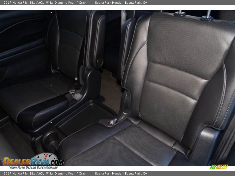 2017 Honda Pilot Elite AWD White Diamond Pearl / Gray Photo #20