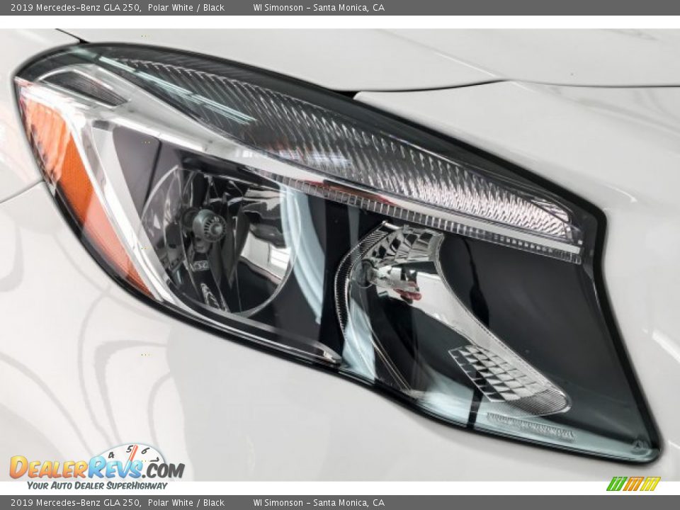 2019 Mercedes-Benz GLA 250 Polar White / Black Photo #32