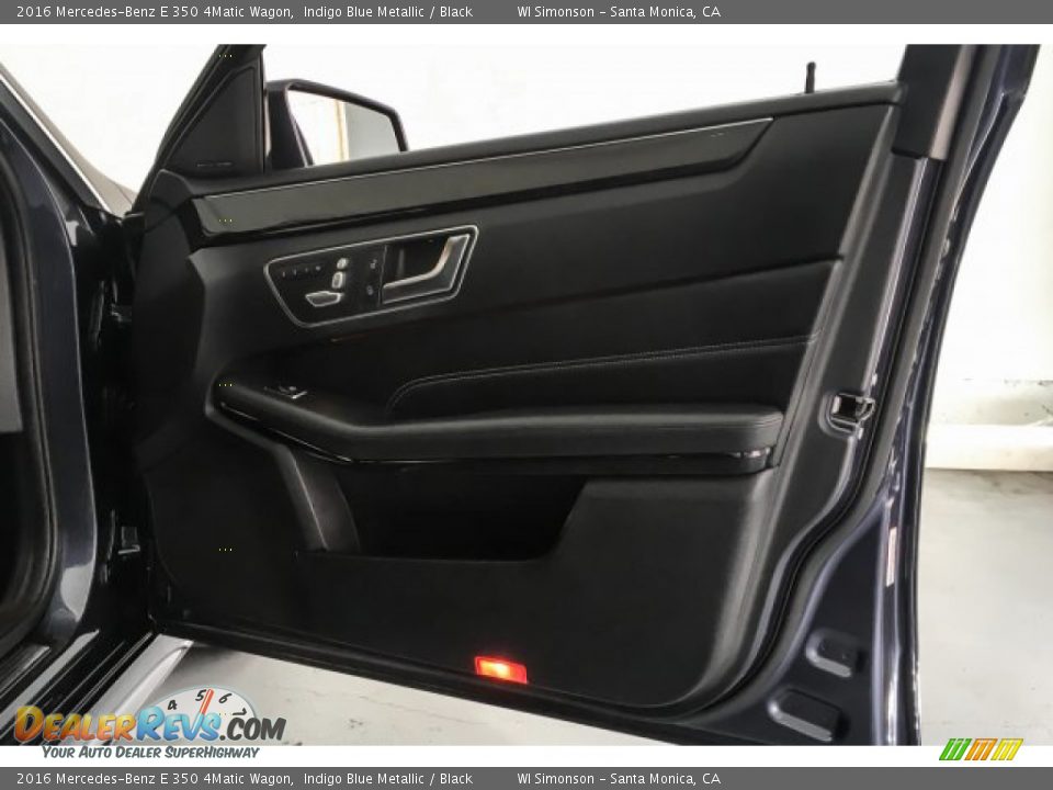 2016 Mercedes-Benz E 350 4Matic Wagon Indigo Blue Metallic / Black Photo #31