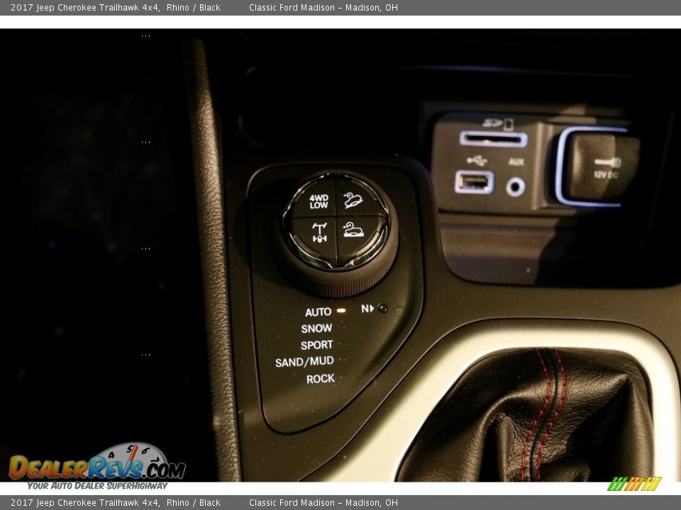 2017 Jeep Cherokee Trailhawk 4x4 Rhino / Black Photo #16