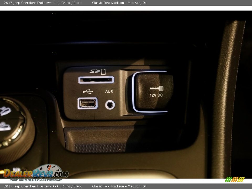 2017 Jeep Cherokee Trailhawk 4x4 Rhino / Black Photo #17