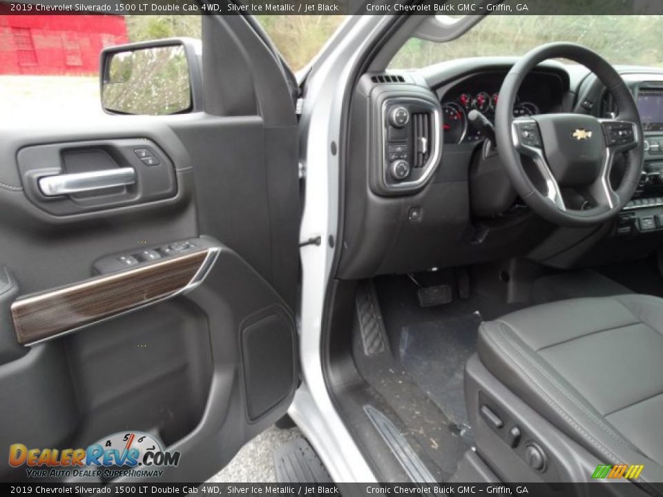 2019 Chevrolet Silverado 1500 LT Double Cab 4WD Silver Ice Metallic / Jet Black Photo #7