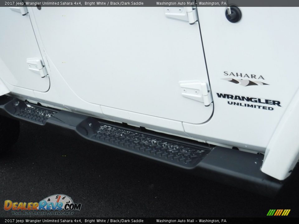 2017 Jeep Wrangler Unlimited Sahara 4x4 Bright White / Black/Dark Saddle Photo #4