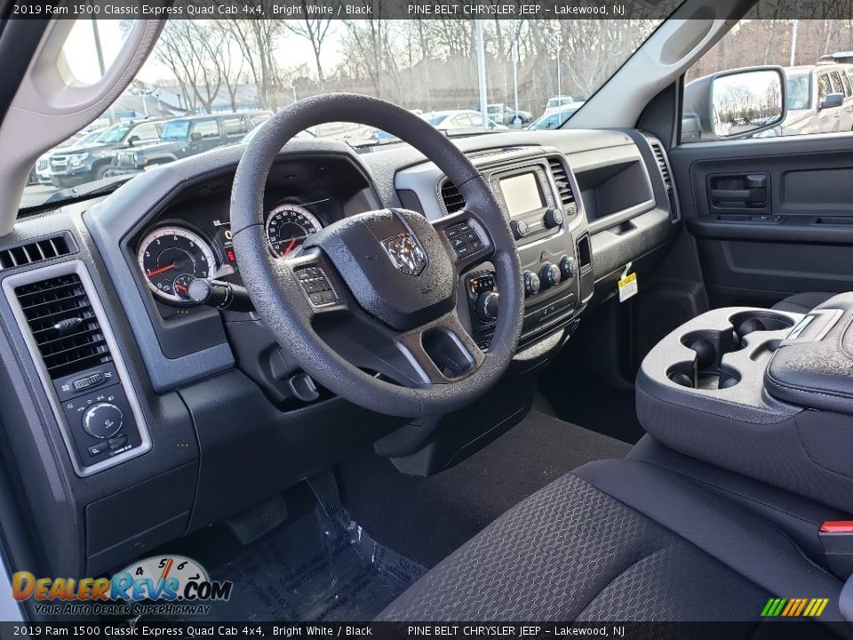 2019 Ram 1500 Classic Express Quad Cab 4x4 Bright White / Black Photo #7